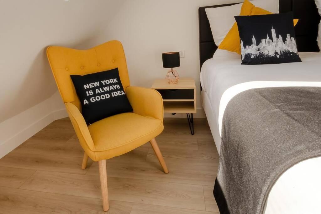 New York House Apartment Villejust ภายนอก รูปภาพ